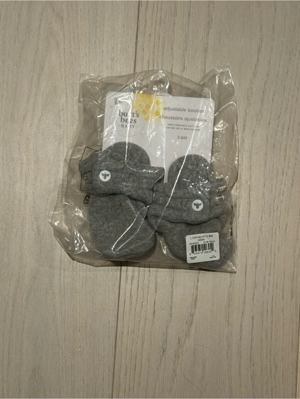 Burt’s Bees Adjustable Booties 3-6M NWT